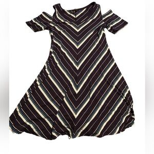 White House Black Market fit and flare striped dress small NWOT cut out shoulder